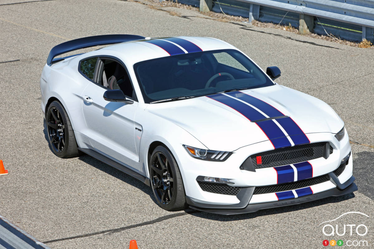 Ford Mustang Shelby GT350R 2015
